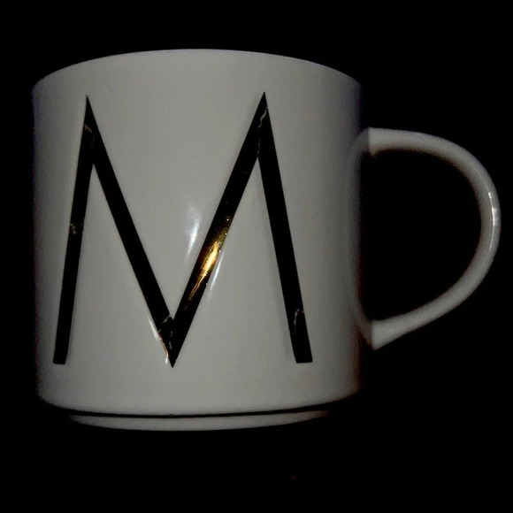 🎉HP🎉 Amazon ⭐️ gold initial M Monogram coffee  Mug - Picture 2 of 8